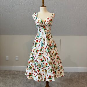 NWT! Lindy Bop White Floral Dress XS